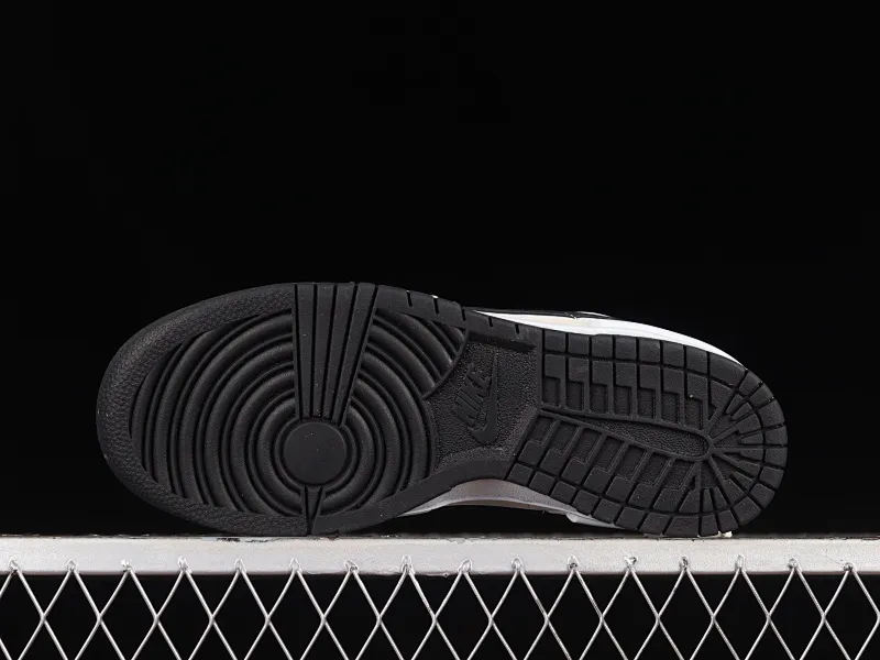 All Categories Nk SB Dunk Series Nk SB Dunk Low Low-top sneakers Otomo Katsuhiro x Nk SB Dunk Low "Steamboy OST" Otomo Katsuhiro co-branded SB low-top sports and leisure sneakers DZ2794-888